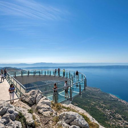 1 Bedroom Beautiful Apartment In Baška Voda Εξωτερικό φωτογραφία