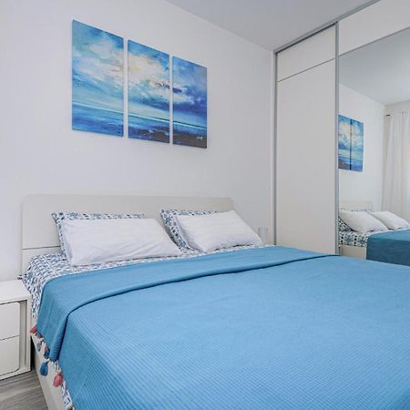 1 Bedroom Beautiful Apartment In Baška Voda Εξωτερικό φωτογραφία