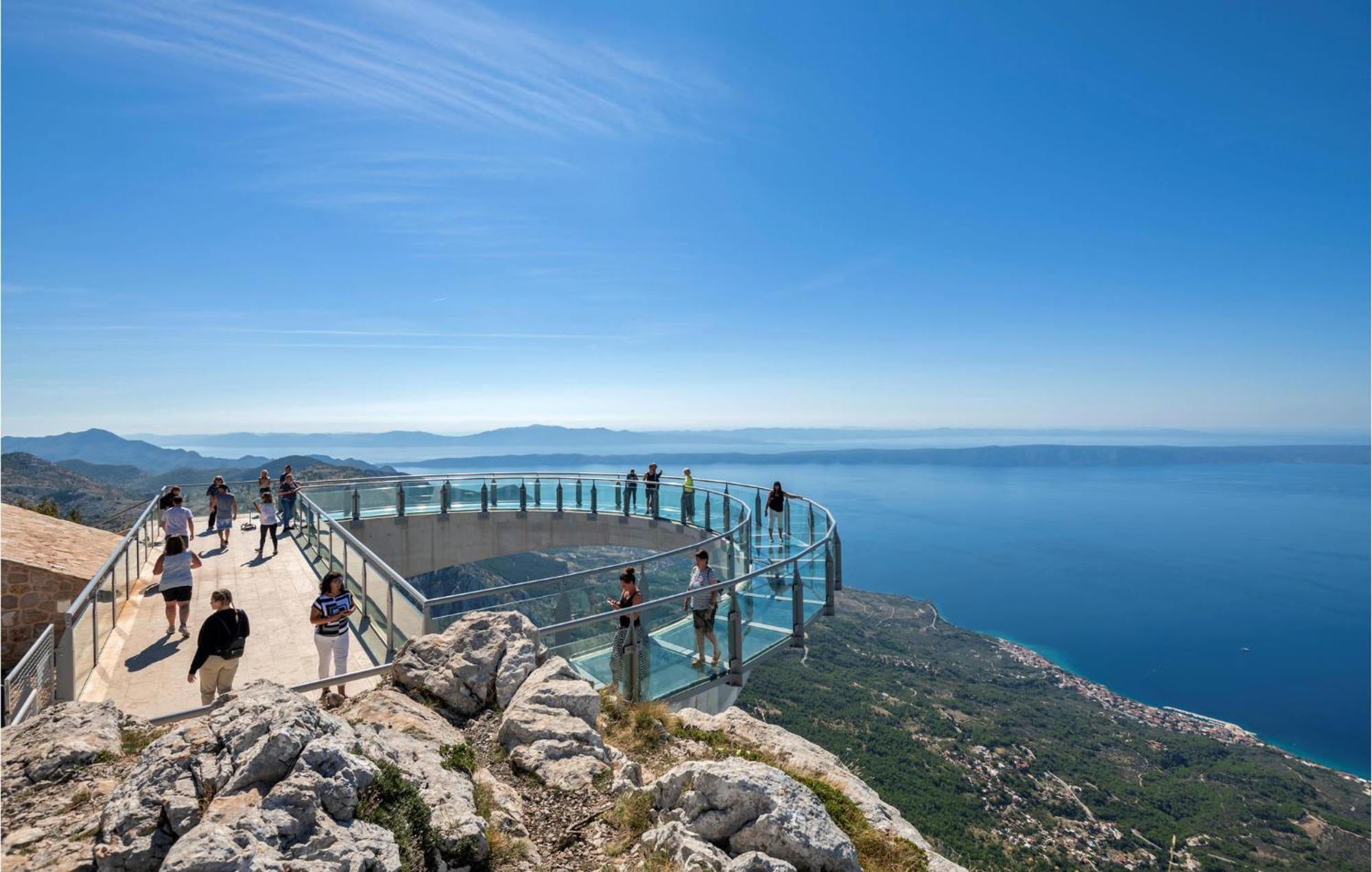 1 Bedroom Beautiful Apartment In Baška Voda Εξωτερικό φωτογραφία